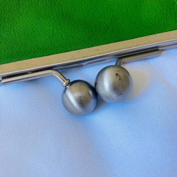 Sticks and Stones Amsterdam Green Leather Red Interior Crossbody Bag Multi Clips - Picture 11 of 16